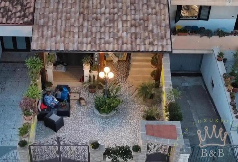 مبيت وإفطار Queen S Luxurious House