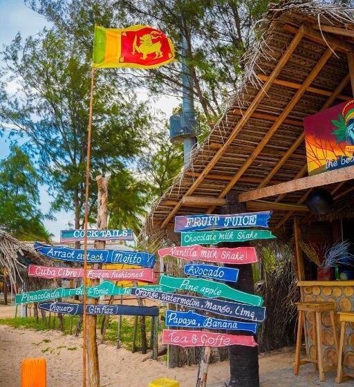 민박 The Beach Lovers Nilaveli