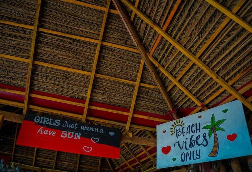 민박 The Beach Lovers Nilaveli