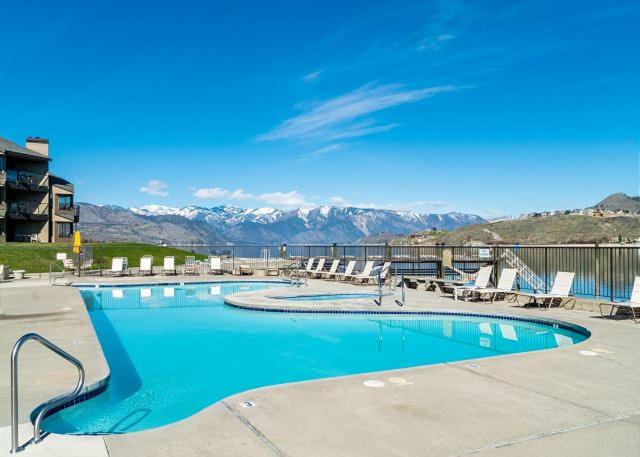 Chelan Resort Waterfront Townhouse