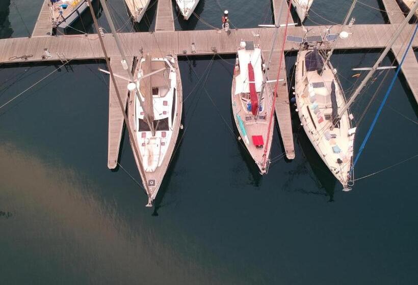 Comunidad Calle 13 Hotel Boutique