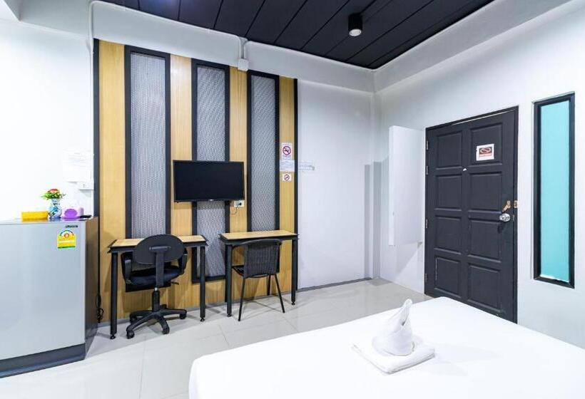 Cs Klongtoey Grand Resort