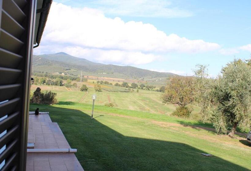 هتل Agriturismo Il Montoto