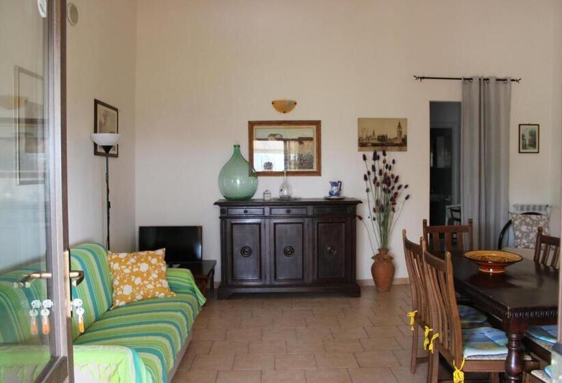 هتل Agriturismo Il Montoto