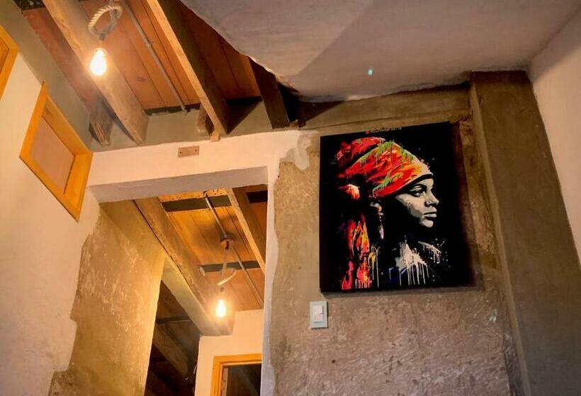 בית מלון כפרי Amuya Hostel