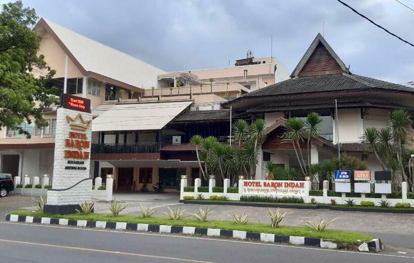 ホテル Baron Indah