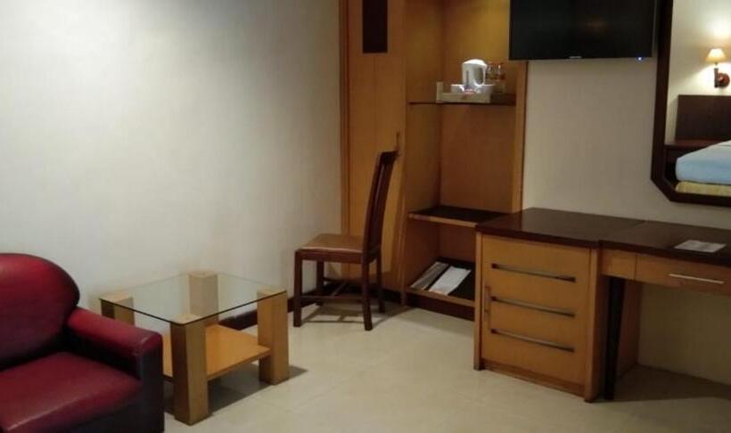 ホテル Baron Indah