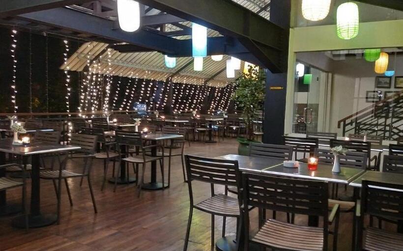 ホテル Baron Indah