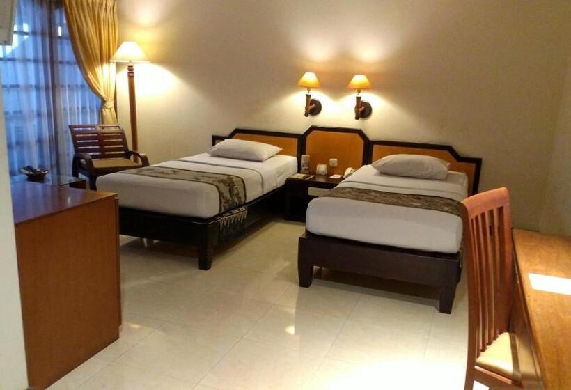 ホテル Baron Indah