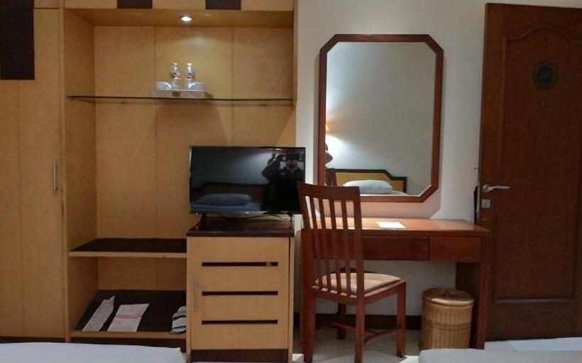 ホテル Baron Indah