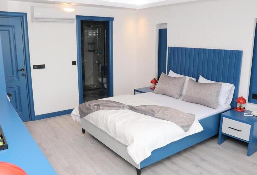 هتل Blue Ay Boutique