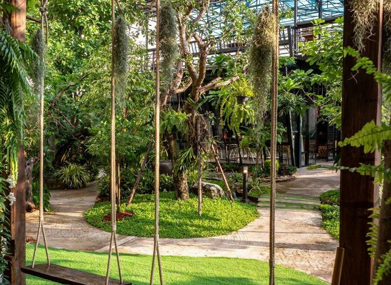 ホテル Crystal Resort Korat