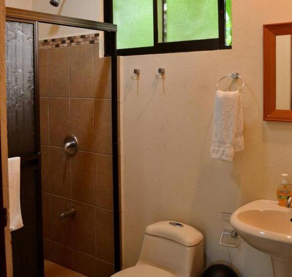 هتل D Lucia Quebrada Ganado, Jaco, Costa Rica