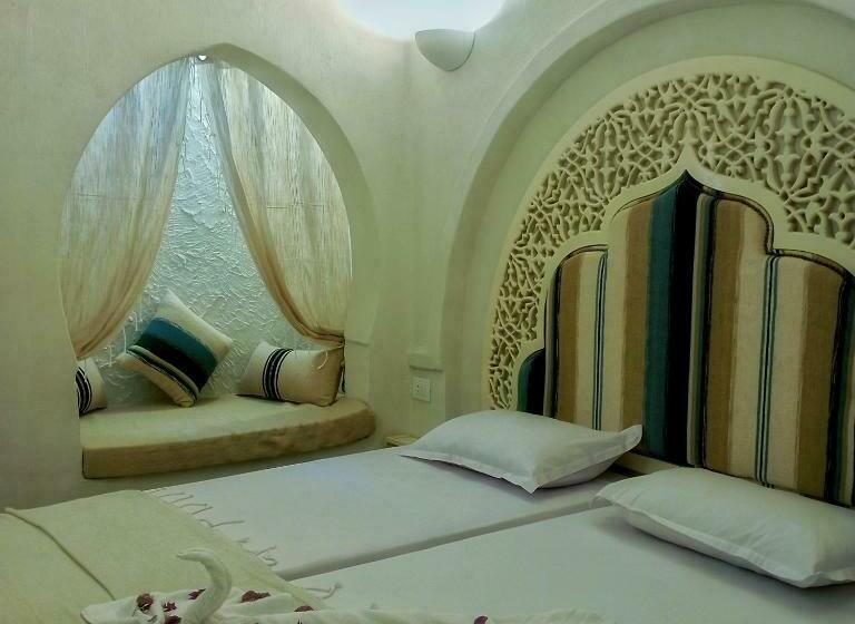 ホテル Hôtel Djerba Authentique   Au Centre De Midoun