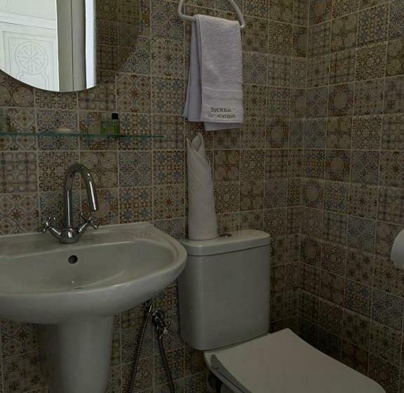 ホテル Hôtel Djerba Authentique   Au Centre De Midoun