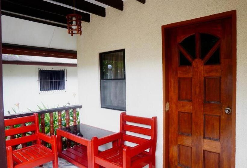 هتل Flower Garden Resort