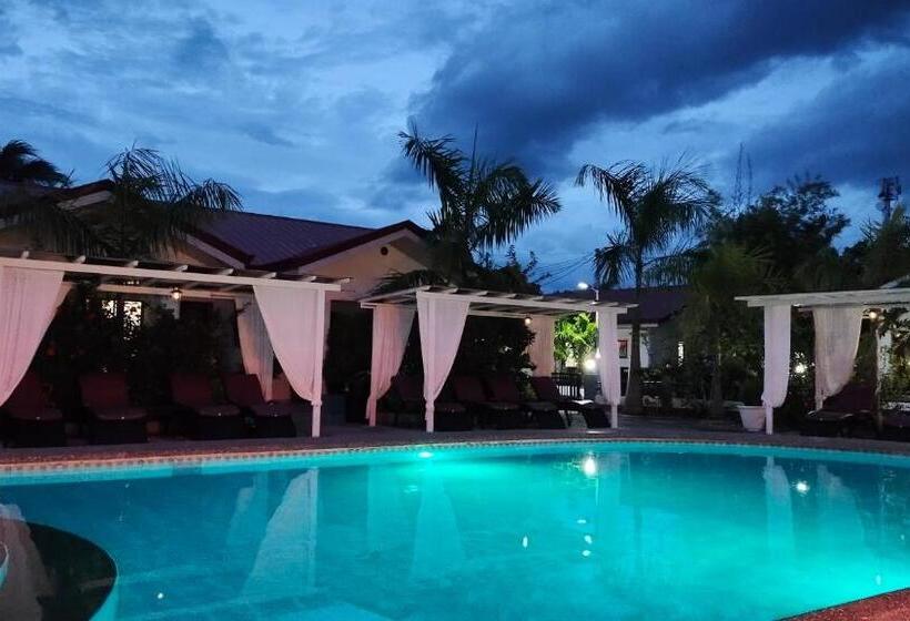 호텔 Garden Village Resort