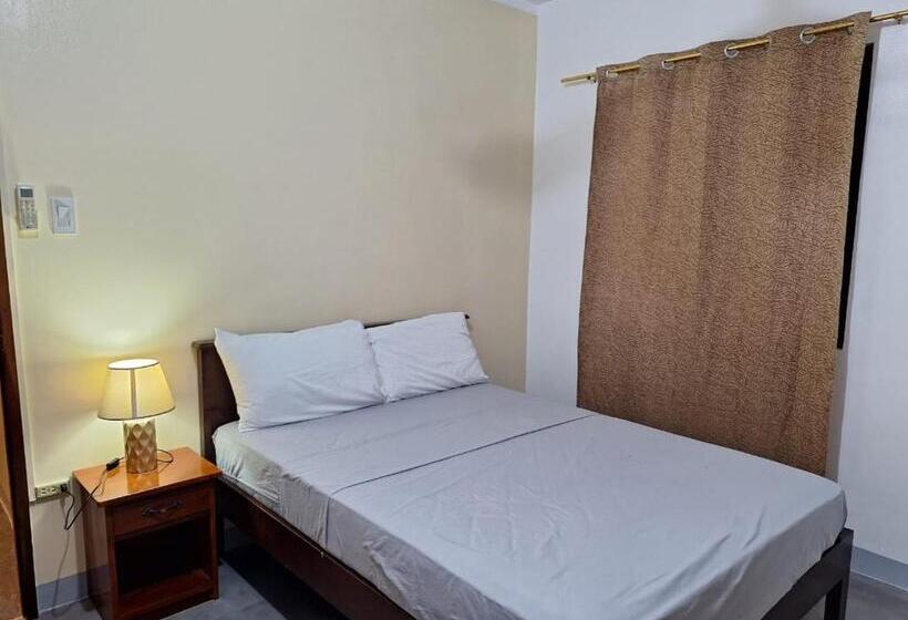 호텔 Garden Village Resort