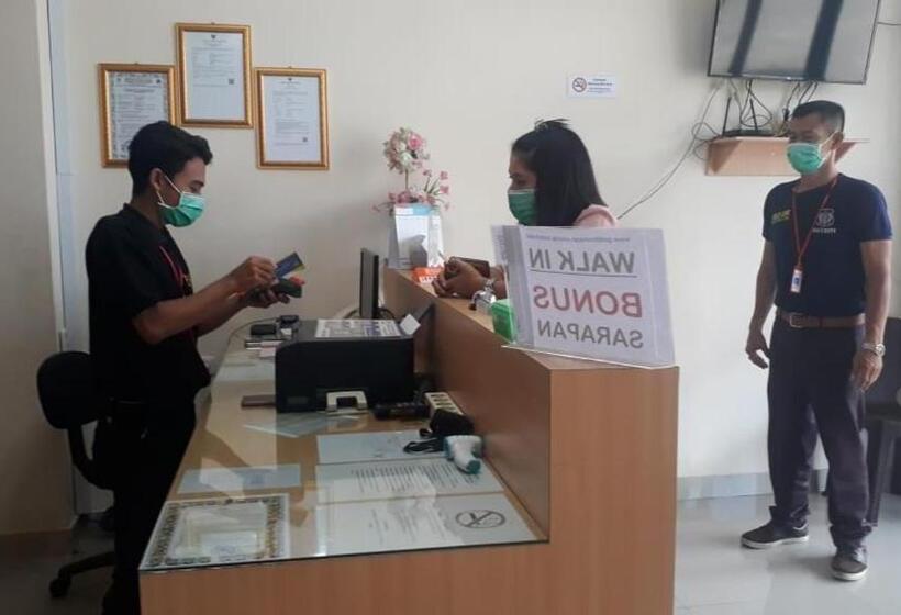 هتل Gold Line Guest House