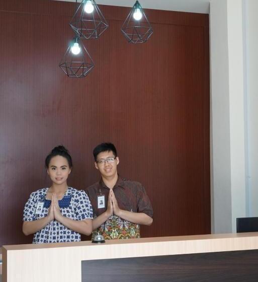 هتل Gold Line Guest House