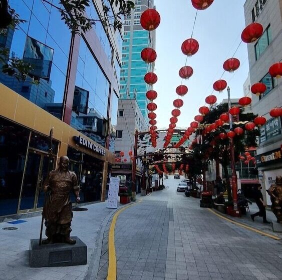 Отель Goldstone