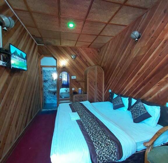 فندق Goroomgo Flatties Mall Road Lake View Nainital