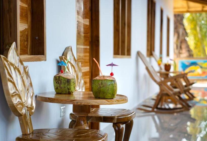 ホテル Isla Lizamar