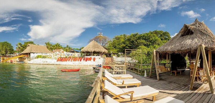 ホテル Isla Lizamar