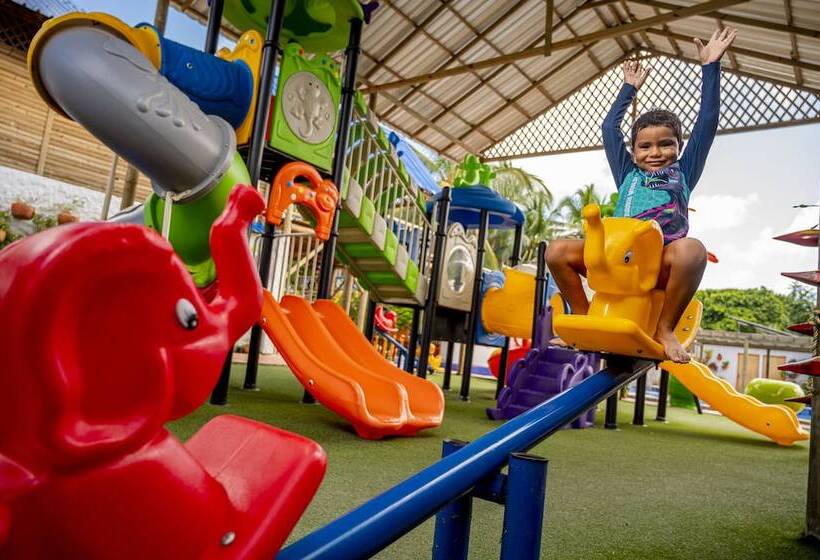 ホテル Isla Lizamar