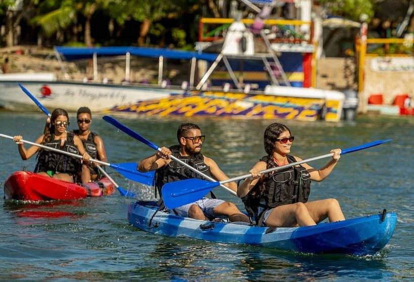 ホテル Isla Lizamar