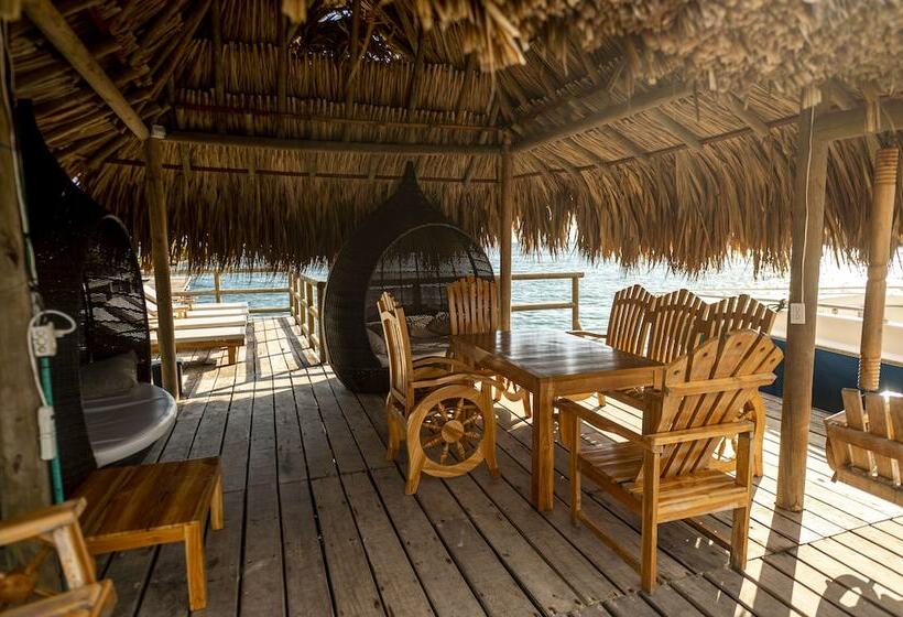 ホテル Isla Lizamar