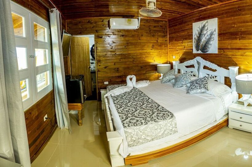 ホテル Isla Lizamar