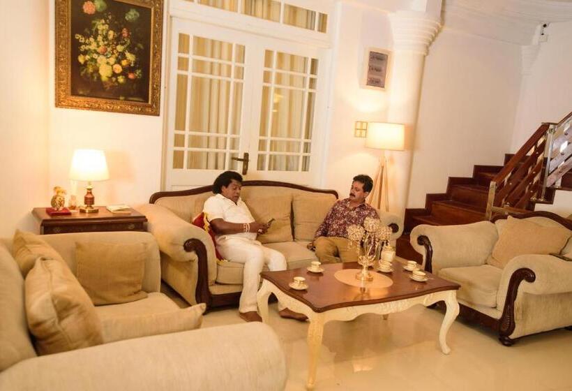 호텔 Kandy View Resort