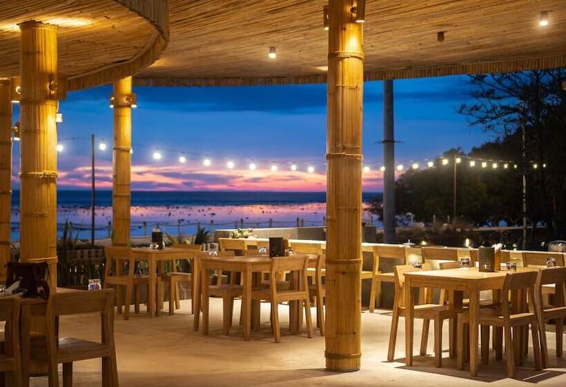 ホテル Kardia Resort Gili Trawangan A Pramana Experience