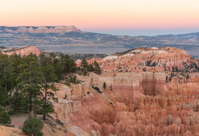 בית מלון כפרי Ofland Escalante