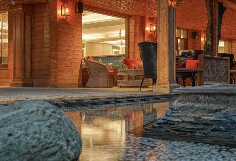 Hotel Radisson Golf Resort Pahalgam