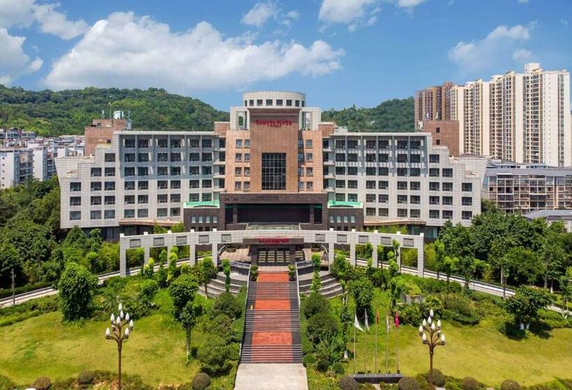 فندق Ramada Plaza By Wyndham Chongqing West