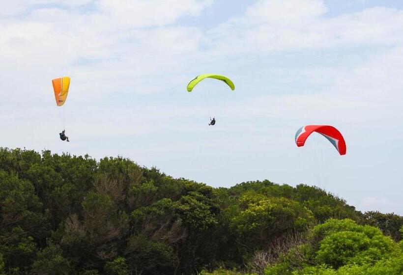 בית מלון כפרי Sky Island Resort