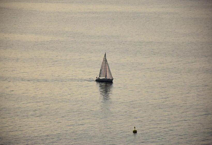 هتل Stella Maris Pastoral Home