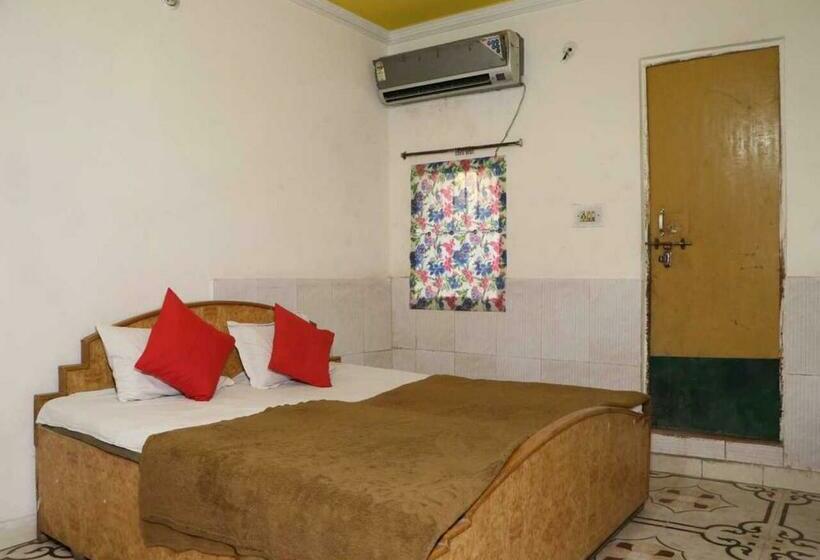 هتل Taj Allish By Wb Inn