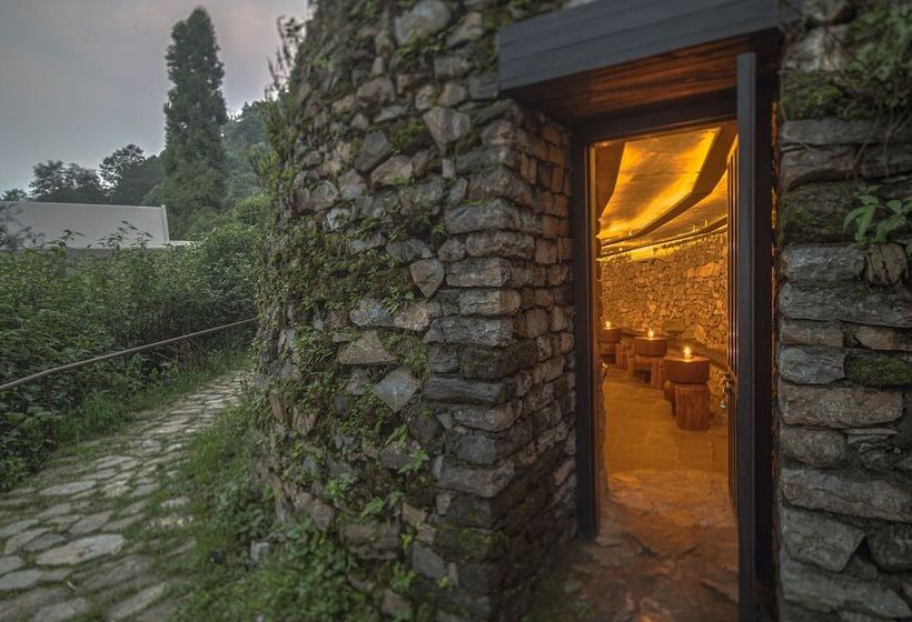 Resort Kavya Himalayas