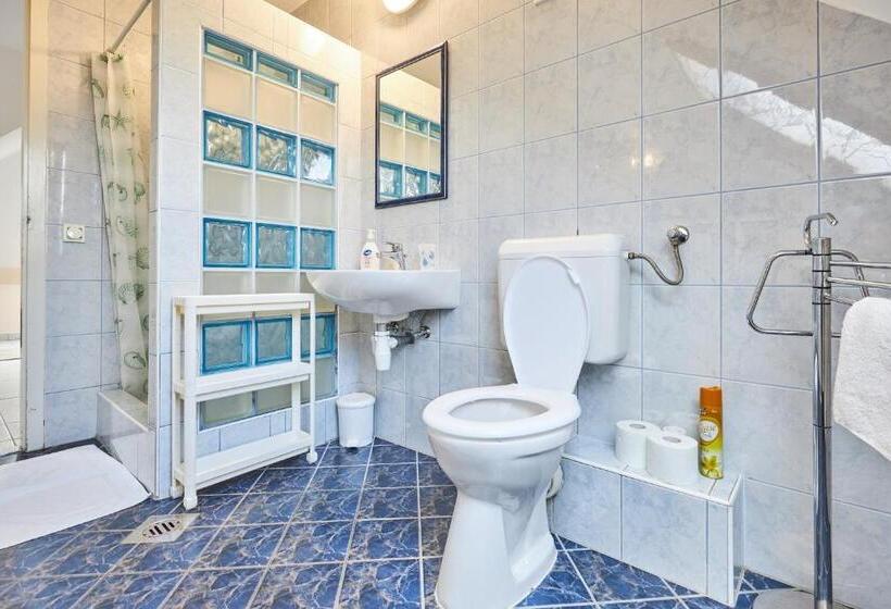 פנסיון Ada Apartmanház