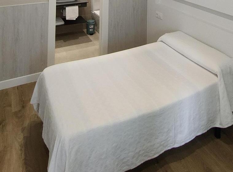 پانسیون Casa Canosa