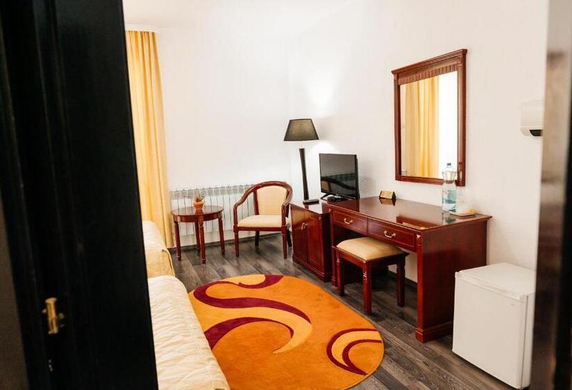 Пансион Casa Octavian