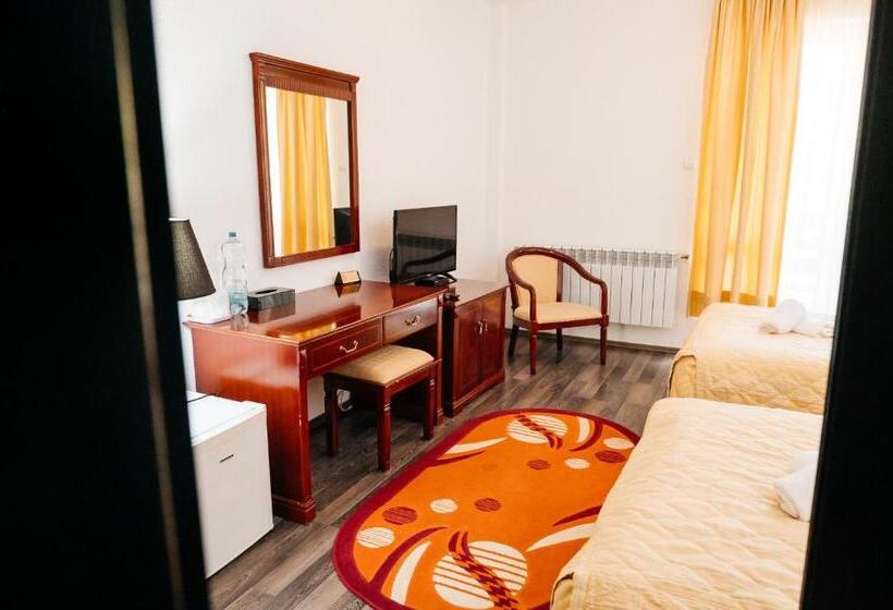 Пансион Casa Octavian