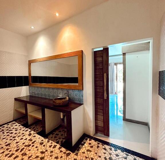 פנסיון Hi5 Kuta