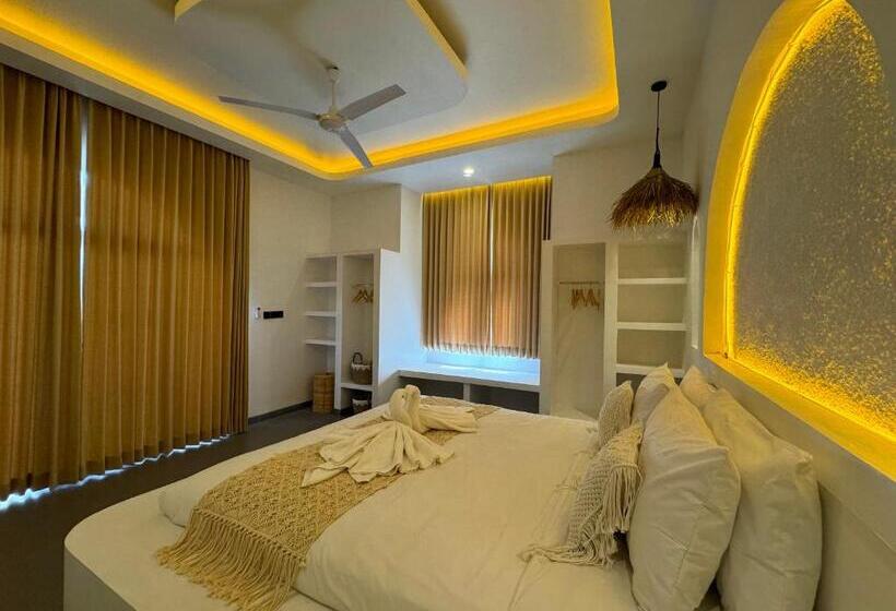 بنسيون Puja Uluwatu Village