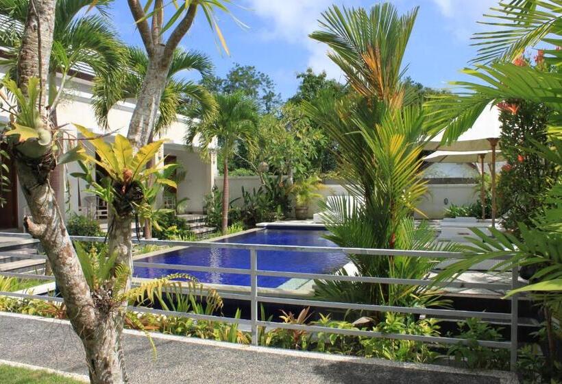 بنسيون Puja Uluwatu Village