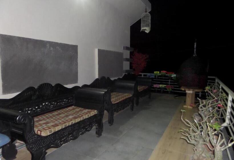 פנסיון Rumah Singgah Brm