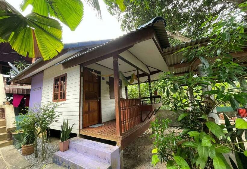 بنسيون Su House Koh Phangan